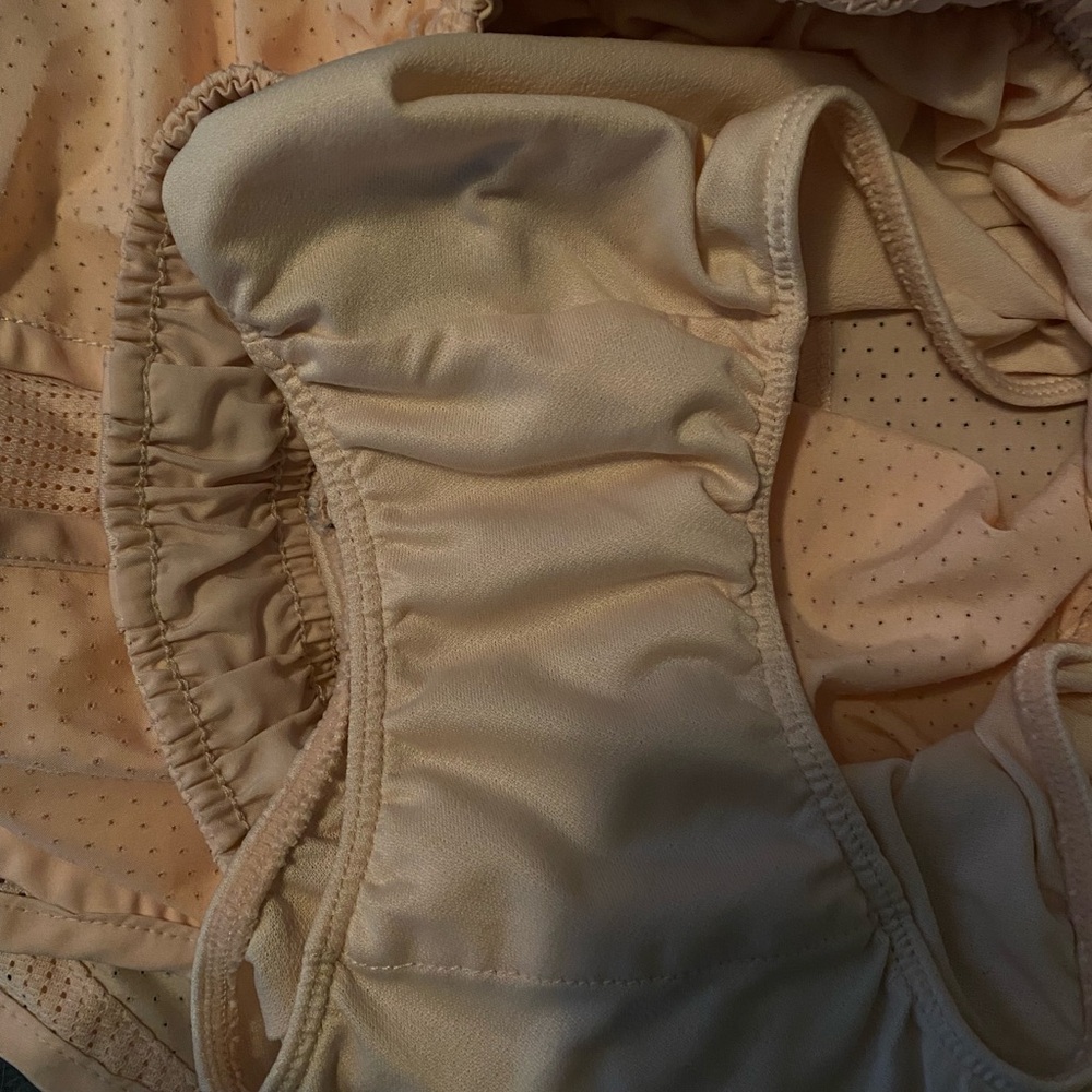 Nike Peach Agave Dolphin Hem Athletic Shorts - Picture 5 of 6